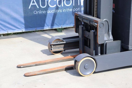 Fenwick-Linde R14HD-01 Electric Reach Truck 1400kg 9.0m 2021 Fenwick-Linde R14HD-01 2021 2 image 10