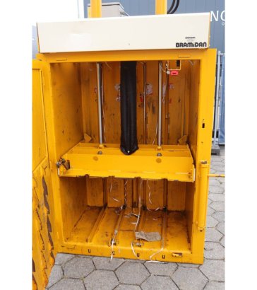 Vertical baler Bramidan B16 Electric 2007 Bramidan B 16 2007 2 image 10