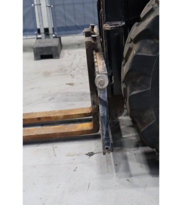 Rough-terrain forklift Manitou MC18-4 Diesel 28kW 1800kg 3.3m 2021 MC18-4 2021 2 Rough Terrain Forklift image 10