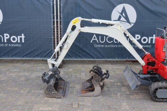 Mini excavator Takeuchi TB210R Diesel 8.8kW 2025 TB210R 2025 2 image 10