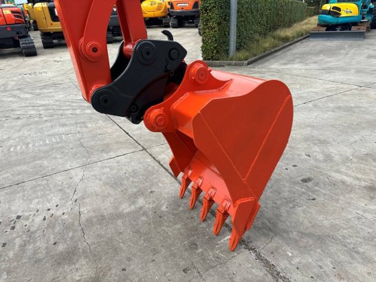 Midi excavator Kubota KX155-3SZ Diesel 2012 KX155-3SZ 2012 2 Crawler Excavators image 10