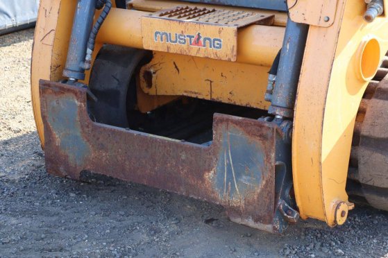 Skid steer loader Mustang 2100RT Turbo Diesel 53kW 2012 Mustang 2100RT Turbo 2012 2 image 10