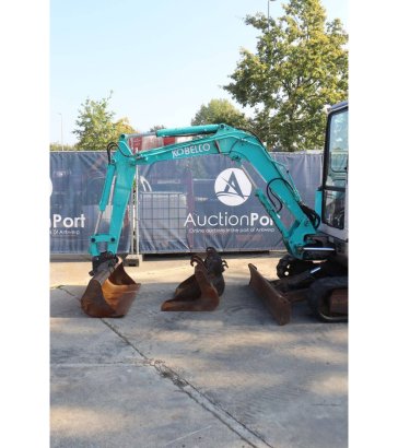 Kobelco SK25SR Diesel Crawler Excavator SK25SR 2 Crawler Excavators image 10