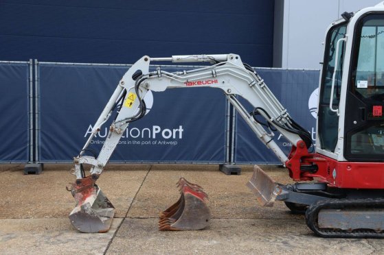 Mini excavator Takeuchi TB325R Diesel 16.5kW 2021 TB325R 2021 2 image 10
