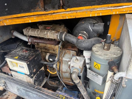 Compressor Atlas Copco/Gianesi Edilio 02364/1 Diesel 33.2kW 16.7L 2001 02364/1 2001 2 Compressors image 10