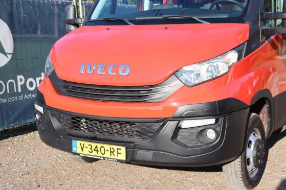 Iveco 40C18 Diesel 180hp 2018 Refrigerated Box Truck with Veldhuizen Trailer 40C18 2018 2 Refrigerated vans image 10