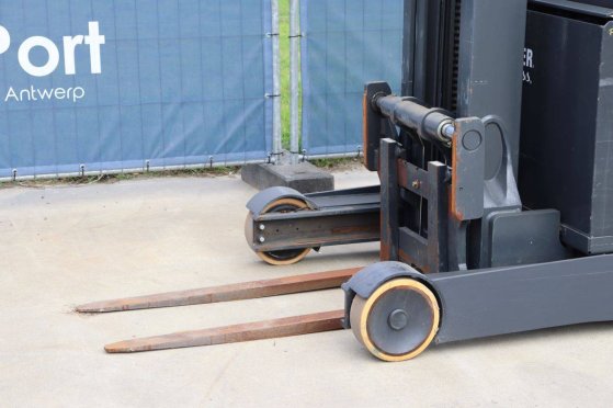 Fenwick-Linde R14HD-01 Electric Reach Truck 1400kg 9.0m 2017 Fenwick-Linde R14HD-01 2017 2 image 10