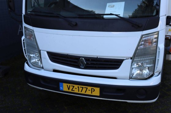 Refrigerated truck Renault Maxity Diesel 131hp 2008 Maxity 2008 2 Refrigerated vans image 10