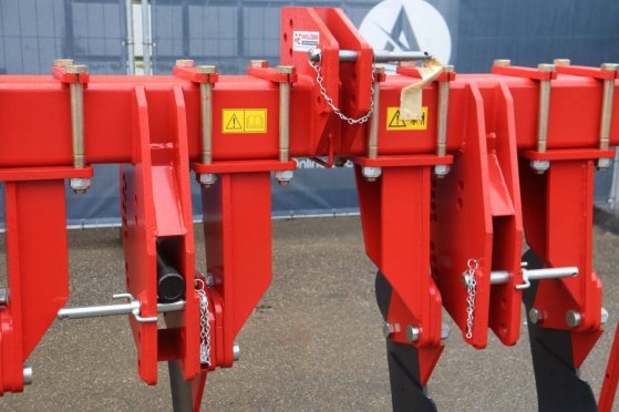 Kverneland CLI 630 Deep Tillage Tractor 2023 New Kverneland CLI630 2023 1 image 11