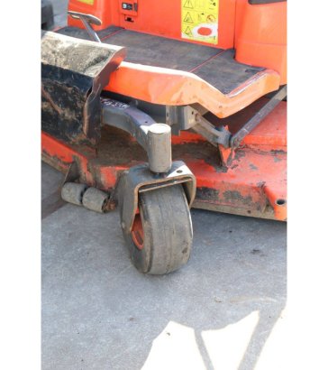Kubota ZD326 Diesel Ride-on Mower ZD326 2 image 11