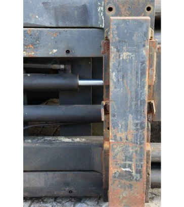 Rough-terrain forklift Boss C80/60D/M Diesel 8000kg 1993 Boss C80/60D/M 1993 2 Rough Terrain Forklift image 11