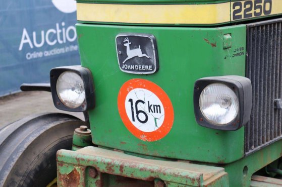 Tractor John Deere 2250 Diesel 62hp 1998 John Deere 2250 1998 2 image 11