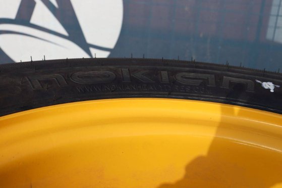Batch of Nokian 11.00-20 tires with rims, 8 pieces Kia 2 Flatbed open trailers image 11