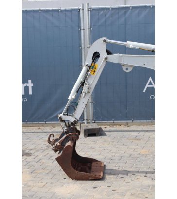 Mini excavator Takeuchi TB210R Diesel 8.8kW 2016 TB210R 2016 2 image 11
