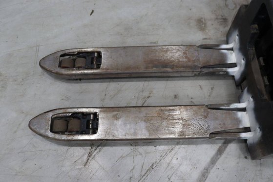 Linde D12SP Electric Stacker 2000kg 2.51m 2019 D12 SP 2019 2 image 11