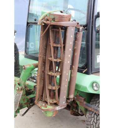John Deere 1905 Diesel Tractor 2009 with Mowers John Deere 1905 2009 2 image 11