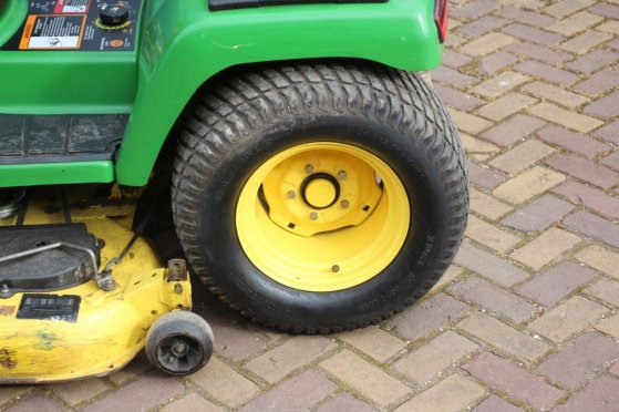 John Deere GX355 Diesel Ride-on Mower John Deere GX 355 2 image 11