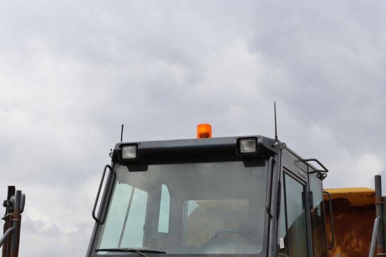 Dumper Komatsu HM400-2 Diesel 2008 HM400-2 2008 2 Dump Truck image 11
