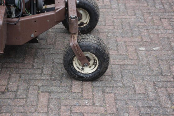 Grasshopper 721D Diesel Ride-on Mower Grasshopper 721D 2 image 11