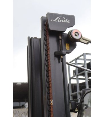 Forklift Linde H30 LPG 3000kg 5.2m 2008 H30T 2008 2 Rough Terrain Forklift image 26