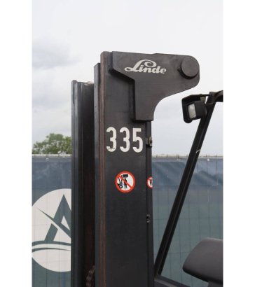Linde E30/03/600 Electric Forklift 3000kg 4.5m 2005 E30/03/600 2005 2 Forklift image 11