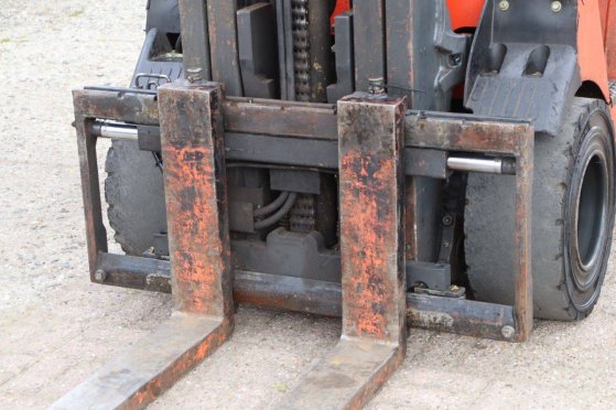 Forklift Fenwick-Linde E30-03/600 Electric 3000kg 4.4m 2011 Fenwick-Linde E30-03/600 2011 2 Forklift image 11