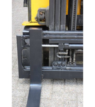 Hyundai 20B-7 Electric Forklift 1745kg 4.7m 2011 20B-7 2011 2 Forklift image 11