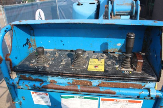 Articulating boom lift Genie Z45/25 Diesel 16m 2000 Z45/25 2000 2 image 11