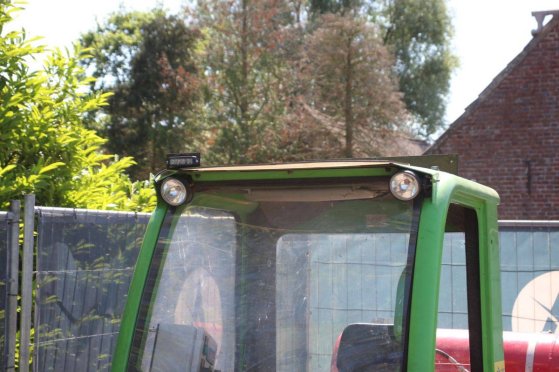 Avant M635 Diesel Articulated Loader 2010 with Attachment M635 2010 2 Wheel Loaders image 11