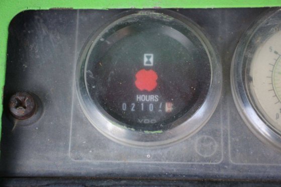 Compressor Atlas Copco XAS47DD BOX 2004 AS47DD BOX 2004 2 Compressors image 11