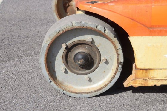 JLG TOUCAN 8E Electric Mast Lift 8.15m 2012 TOUCAN 8E 2012 2 image 11
