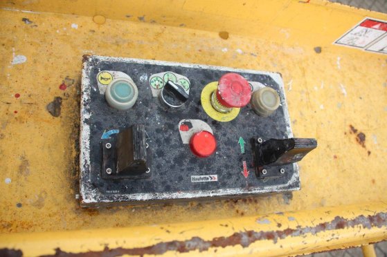 Haulotte Star 10 Electric Mast Lift 200kg 10m 2012 Haulotte Star 10 2012 2 image 11