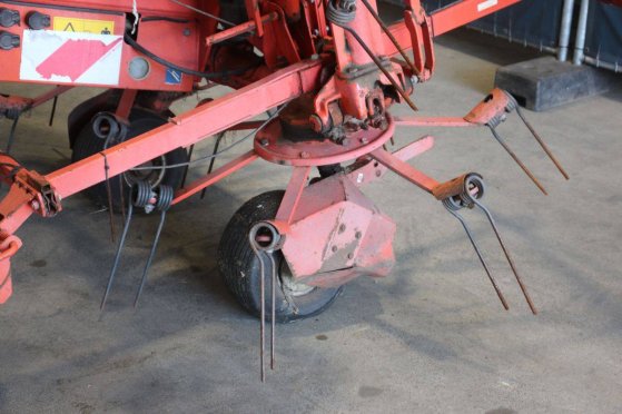 Hay shaker Kuhn GF-6401 MHO Digidrive 2005 Kuhn GF-6401 MHO Digidrive 2005 2 image 11