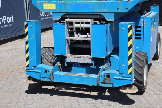Scissor Lift Genie GS2669 RT Diesel 680kg 9.7m 2014 GS2669 RT 2014 2 Scissor Lifts image 11