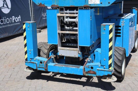 Scissor Lift Genie GS-4069 RT Diesel 363kg 14.12m 2014 GS-4069 RT 2014 2 Scissor Lifts image 11