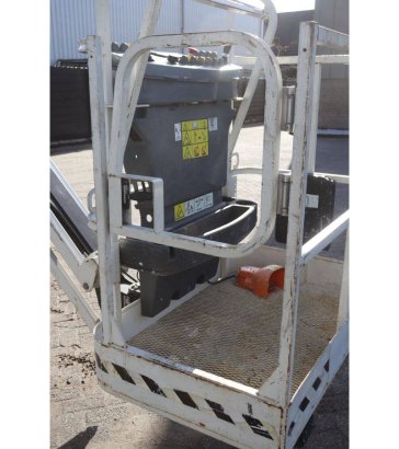 JLG E300AJP Electric Articulated Boom Lift 15.72m 2015 E300AJP 2015 2 image 11