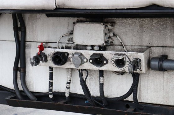 Reefer Semi-trailer HTF HZO32 2002 HTF HZO32 2002 2 Refrigerated semi trailers image 11