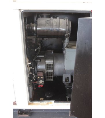 Generator SDMO R90C3 Diesel 80kVA 2011 SDMO R90C3 2011 2 Generators image 11