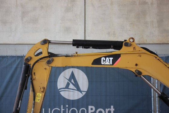 Mini excavator Caterpillar 303C Diesel 18.5kW 2011 18 2011 2 image 11