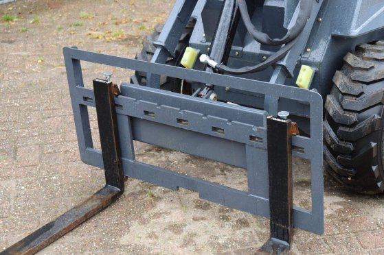 Shandong Skid Steer Loader / CMH CMH28-7 Petrol 25hp 2024 New Shandong CMH28-7 2024 1 image 11