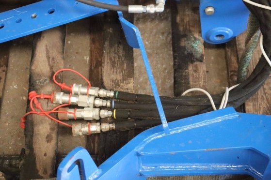 Solis 2400 Front Loader Solis 2400 2 image 11