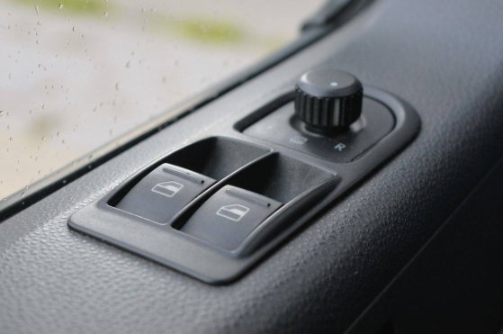 Volkswagen Transporter 2.0 TDI L1H1 65 Edition Diesel 180hp Van 2012 Volkswagen Transporter 2.0 TDI L1H1 65 Edition 2012 2...