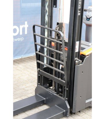 Stacker BT SWE140L Electric 1400kg 2.65m 2015 BT SWE140L 2015 2 image 11