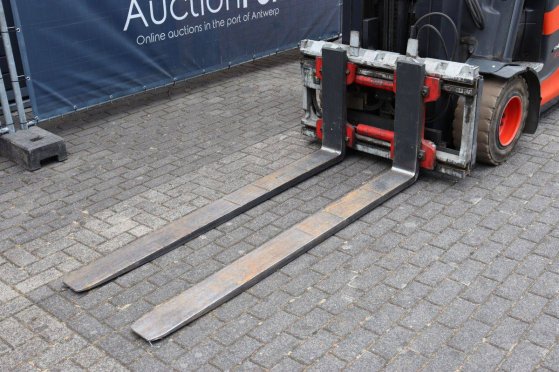 Linde E30HL-01/600 Electric Forklift 3000kg 2015 E30HL-01/600 2015 2 Forklift image 11