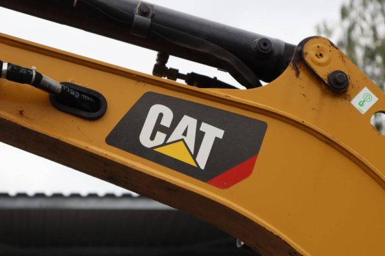 Caterpillar 301.8 Diesel Mini Excavator 15.7kW With Trailer 301.8 2 image 11
