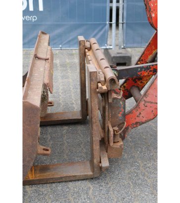 Wheel loader Weidemann 3002D/M Diesel 44kW 1991 Weidemann 3002 D/M 1991 2 Wheel Loaders image 11