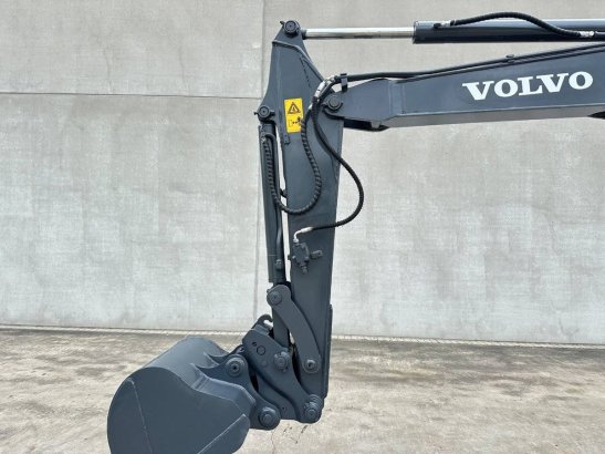 Midi excavator Volvo EC55B Diesel 2012 EC55B 2012 2 Crawler Excavators image 11