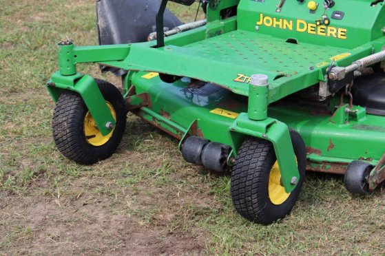 John Deere ZTRAK 717E Petrol Ride-on Mower 14.2kW John Deere ZTRAK 717E 2 image 11