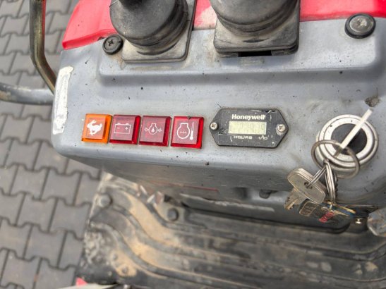 Mini excavator Takeuchi TB210R Diesel 8.8kW 2015 TB210R 2015 2 image 11