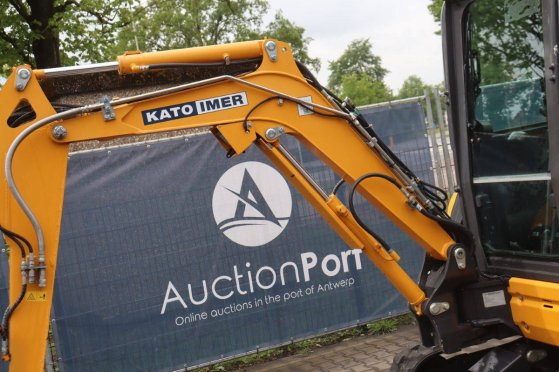 Mini excavator Kato 27-V4 Diesel 13.6kW Kato 27-V4 2 image 26